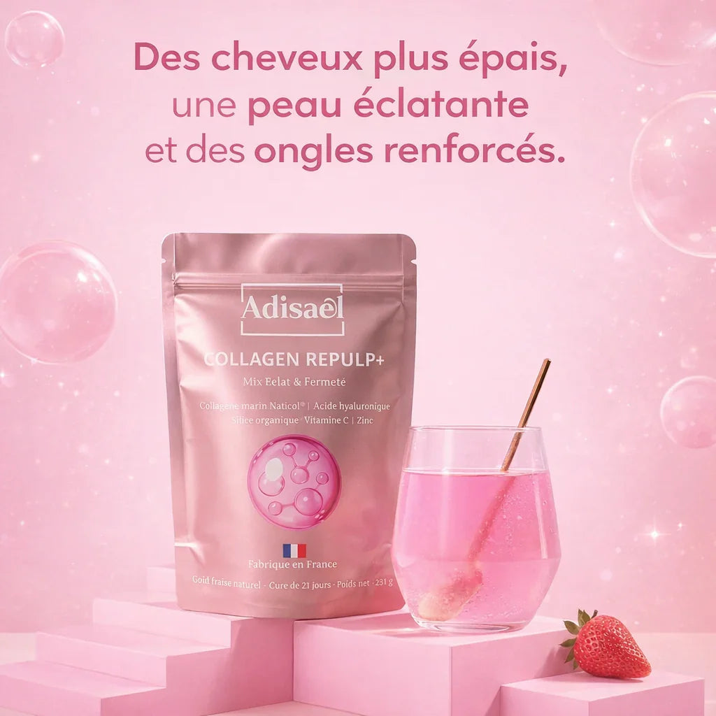 Sachet Collagen Repulp+ rose avec boisson rose, fraise et bulles, fond rose, soin beauté.